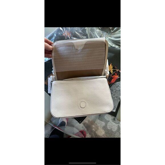 🔥🔥COACH Logan messenger with large Coach stripe - Picture 7 of 13